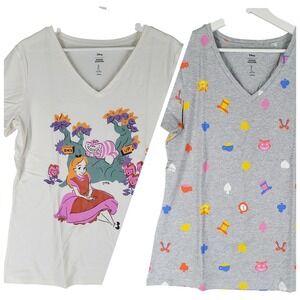 Disney Amazon Essentials Alice in Wonderland‎ 2PK V-Neck T-Shirt Cream Size L